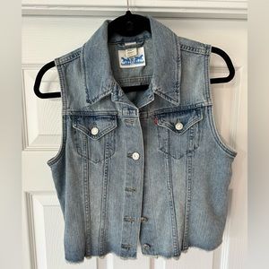 Levi’s denim vest